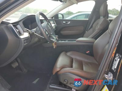 Zdjęcie 7 z 14 samochodu: 2018 VOLVO XC60 T5 INSCRIPTION VIN:YV4102RL8J1006277 - miniatura