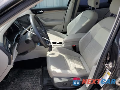 Zdjęcie 7 z 14 samochodu: 2019 VOLKSWAGEN JETTA SEL PREMIUM VIN:3VWG57BU8KM204289 - miniatura