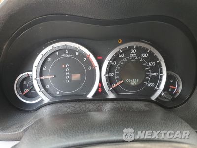 Zdjęcie 9 z 13 samochodu: 2010 ACURA TSX VIN:JH4CU4F69AC000193 - miniatura