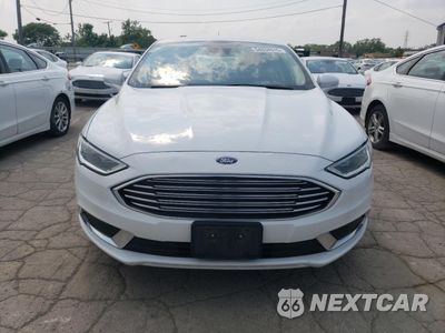 Piąte zdjęcie samochodu w środku: 2018 FORD FUSION SE HYBRID VIN:3FA6P0LU2JR129871 - miniatura