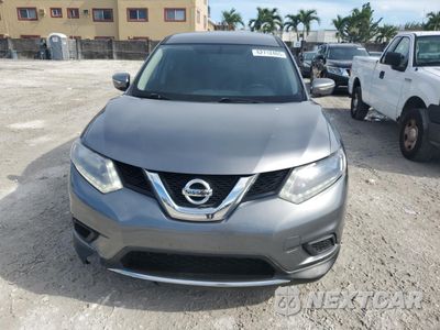 Piąte zdjęcie samochodu w środku: 2015 NISSAN ROGUE S VIN:KNMAT2MT7FP587728 - miniatura