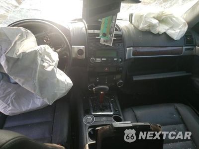 Zdjęcie 8 z 12 samochodu: 2004 VOLKSWAGEN TOUAREG 3.2 VIN:WVGZC67L34D001669 - miniatura
