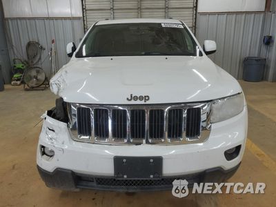 Piąte zdjęcie samochodu w środku: 2013 JEEP GRAND CHEROKEE LAREDO VIN:1C4RJFAG9DC544407 - miniatura
