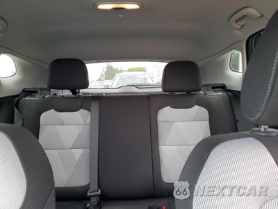 Zdjęcie 10 z 16 samochodu: 2025 CHEVROLET TRAX LS VIN:KL77LFEP2SC139284 - miniatura
