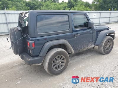 Trzecie zdjęcie samochodu z tyłu: 2025 JEEP WRANGLER SPORT VIN:1C4PJXAN1SW517385 - miniatura