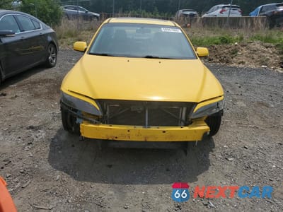 Piąte zdjęcie samochodu w środku: 2003 MAZDA 6 S VIN:1YVHP80D235M21543 - miniatura