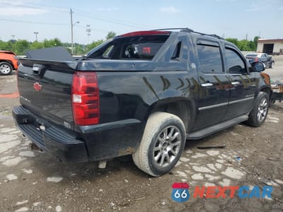 Trzecie zdjęcie samochodu z tyłu: 2013 CHEVROLET AVALANCHE LTZ VIN:3GNTKGE74DG105106 - miniatura