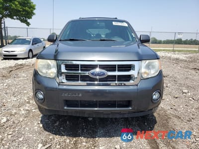 Piąte zdjęcie samochodu w środku: 2008 FORD ESCAPE XLT VIN:1FMCU93188KD84373 - miniatura