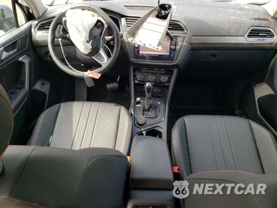 Zdjęcie 8 z 16 samochodu: 2024 VOLKSWAGEN TIGUAN WOLFSBURG VIN:3VVAB7AX2RM228919 - miniatura