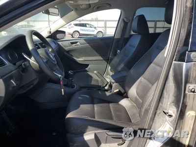 Zdjęcie 7 z 14 samochodu: 2012 VOLKSWAGEN JETTA SE VIN:3VWBP7AJ1CM361174 - miniatura