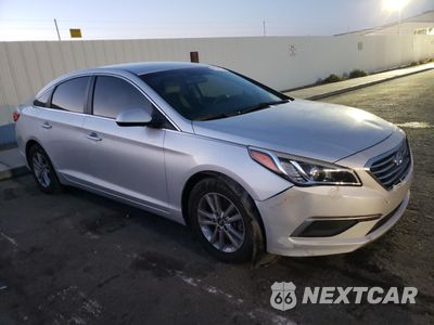 Czwarte zdjęcie samochodu z boku: 2017 HYUNDAI SONATA SE VIN:5NPE24AF6HH483356 - miniatura