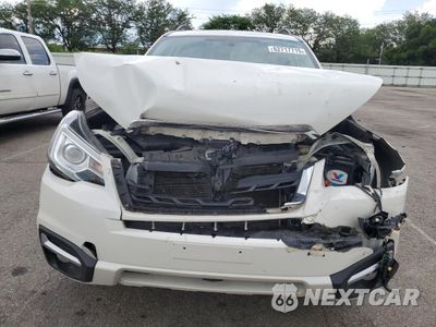 Piąte zdjęcie samochodu w środku: 2018 SUBARU FORESTER 2.5I TOURING VIN:JF2SJAWC6JH569503 - miniatura
