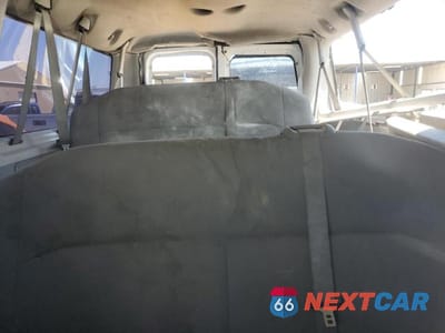 Zdjęcie 10 z 13 samochodu: 2010 FORD ECONOLINE E350 SUPER DUTY WAGON VIN:1FBNE3BL6ADA74375 - miniatura