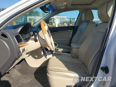Zdjęcie 7 z 13 samochodu: 2011 LINCOLN MKZ HYBRID VIN:3LNDL2L38BR775123 - miniatura