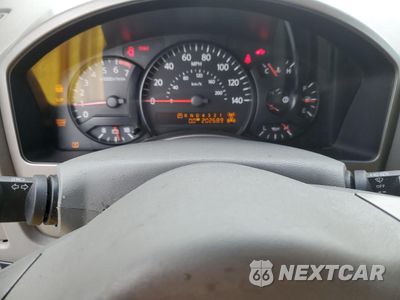 Zdjęcie 9 z 13 samochodu: 2004 NISSAN ARMADA SE VIN:5N1AA08B94N719744 - miniatura
