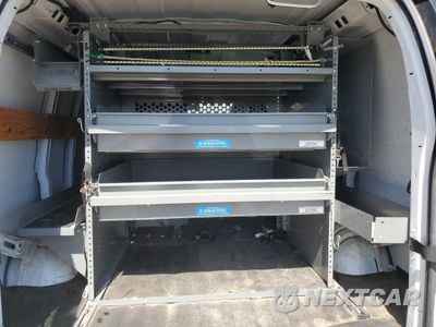 Zdjęcie 10 z 14 samochodu: 2017 CHEVROLET EXPRESS G2500 VIN:1GCWGAFF2H1284728 - miniatura