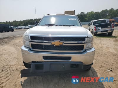 Piąte zdjęcie samochodu w środku: 2013 CHEVROLET SILVERADO K3500 VIN:1GC4KZCG3DF126347 - miniatura