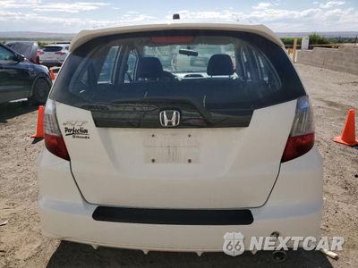 Zdjęcie 6 z 13 samochodu: 2013 HONDA FIT SPORT VIN:JHMGE8H51DC079003 - miniatura