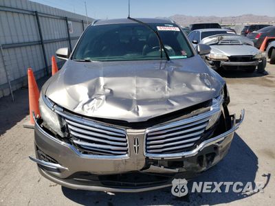 Piąte zdjęcie samochodu w środku: 2017 LINCOLN MKC SELECT VIN:5LMCJ2C9XHUL34775 - miniatura