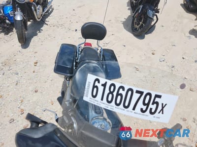 Piąte zdjęcie samochodu w środku: 2009 HARLEY-DAVIDSON FLHX VIN:1HD1KB41X9Y626066 - miniatura