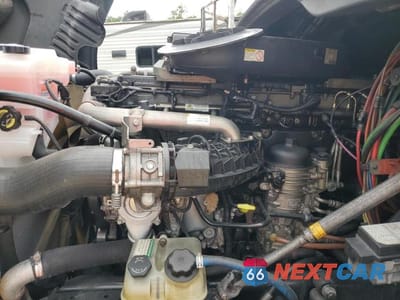Zdjęcie 7 z 10 samochodu: 2015 FREIGHTLINER CASCADIA 125 VIN:3AKJGLD60FSGJ8779 - miniatura