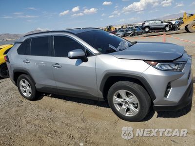 Czwarte zdjęcie samochodu z boku: 2021 TOYOTA RAV4 XLE VIN:2T3W1RFVXMC151073 - miniatura