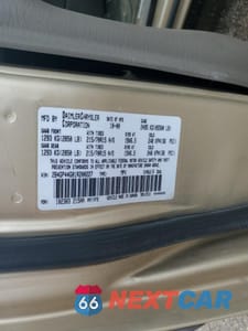 Zdjęcie 13 z 14 samochodu: 2001 DODGE GRAND CARAVAN SPORT VIN:2B4GP44G01R200227 - miniatura