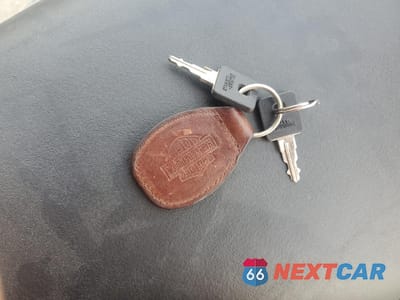 Zdjęcie 8 z 9 samochodu: 2000 HARLEY-DAVIDSON XL883 C VIN:1HD4CJM14YK127415 - miniatura