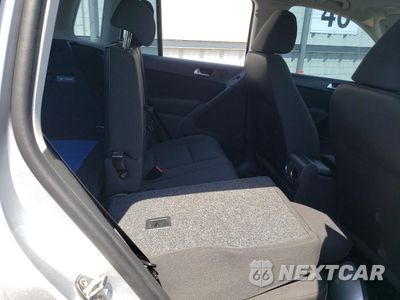 Zdjęcie 10 z 12 samochodu: 2018 VOLKSWAGEN TIGUAN LIMITED VIN:WVGAV7AX2JK003607 - miniatura