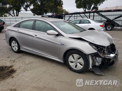 Czwarte zdjęcie samochodu z boku: 2013 HYUNDAI SONATA HYBRID VIN:KMHEC4A41DA082659 - miniatura