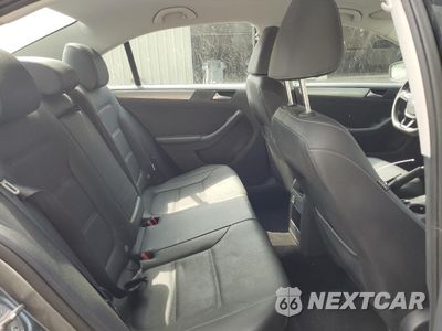 Zdjęcie 10 z 13 samochodu: 2018 VOLKSWAGEN JETTA SE VIN:3VWDB7AJ8JM219571 - miniatura