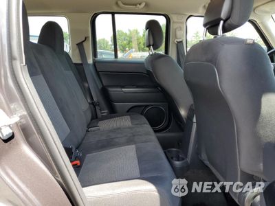 Zdjęcie 11 z 15 samochodu: 2015 JEEP PATRIOT LATITUDE VIN:1C4NJRFB8FD248613 - miniatura