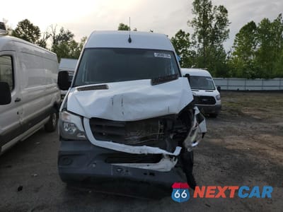 Piąte zdjęcie samochodu w środku: 2017 MERCEDES BENZ SPRINTER DELIVERY VAN VIN:WD3PE7CD8HP524436 - miniatura