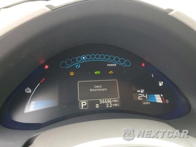 Zdjęcie 9 z 14 samochodu: 2012 NISSAN LEAF SV VIN:JN1AZ0CP2CT015527 - miniatura