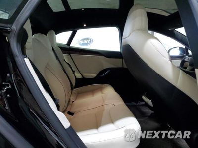 Zdjęcie 10 z 12 samochodu: 2021 TESLA MODEL S VIN:5YJSA1E68MF432125 - miniatura
