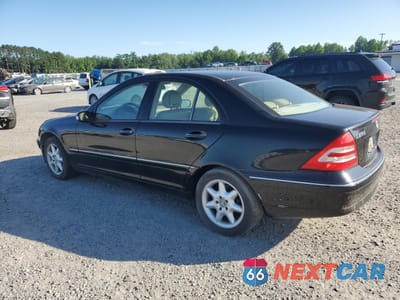 Drugie zdjęcie samochodu z przodu: 2004 MERCEDES-BENZ C 240 VIN:WDBRF61J14E017123 - miniatura