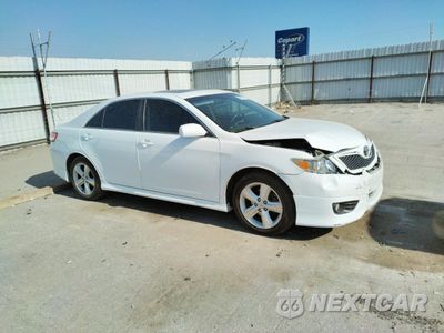 Czwarte zdjęcie samochodu z boku: 2011 TOYOTA CAMRY BASE VIN:4T1BF3EK5BU591436 - miniatura