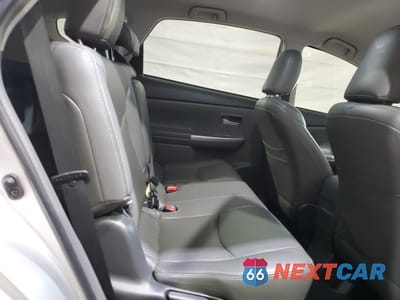 Zdjęcie 10 z 14 samochodu: 2012 TOYOTA PRIUS V VIN:JTDZN3EU1C3125985 - miniatura