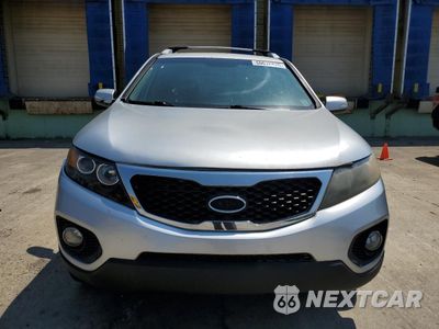 Piąte zdjęcie samochodu w środku: 2011 KIA SORENTO BASE VIN:5XYKTDA19BG165606 - miniatura