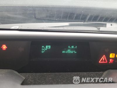Zdjęcie 9 z 13 samochodu: 2007 TOYOTA PRIUS VIN:JTDKB20U177601856 - miniatura