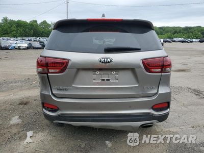 Zdjęcie 6 z 16 samochodu: 2019 KIA SORENTO EX VIN:5XYPHDA53KG455480 - miniatura