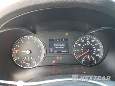 Zdjęcie 9 z 15 samochodu: 2019 KIA OPTIMA LX VIN:5XXGT4L39KG315772 - miniatura