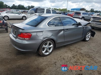 Trzecie zdjęcie samochodu z tyłu: 2010 BMW 128 I VIN:WBAUP7C55AVK76754 - miniatura