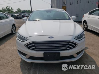 Piąte zdjęcie samochodu w środku: 2018 FORD FUSION SE HYBRID VIN:3FA6P0LU9JR171972 - miniatura