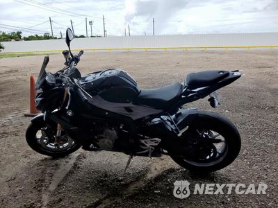 Trzecie zdjęcie samochodu z tyłu: 2016 BMW S 1000 R VIN:WB10D1205GZ696736 - miniatura