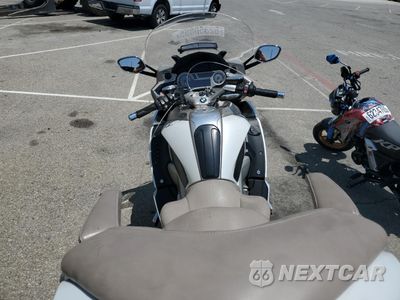 Zdjęcie 6 z 9 samochodu: 2014 BMW K1600 GTL VIN:WB1061306EZZ27777 - miniatura