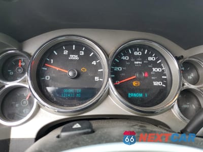 Zdjęcie 9 z 15 samochodu: 2008 CHEVROLET SILVERADO K3500 VIN:1GCJK33688F180868 - miniatura