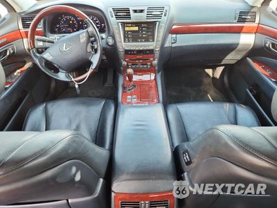 Zdjęcie 8 z 12 samochodu: 2007 LEXUS LS 460L VIN:JTHGL46F275005169 - miniatura