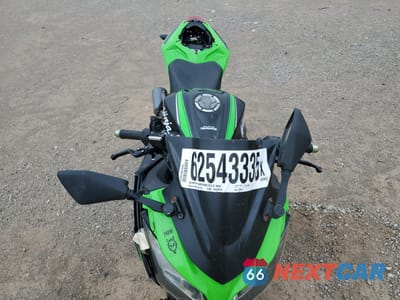 Piąte zdjęcie samochodu w środku: 2016 KAWASAKI EX300 B VIN:JKAEX8B11GDA29187 - miniatura