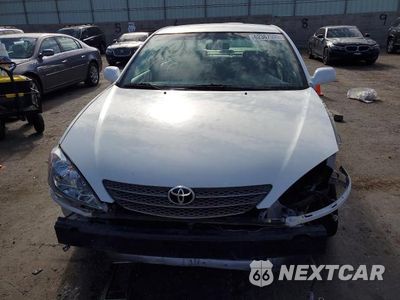 Piąte zdjęcie samochodu w środku: 2004 TOYOTA CAMRY LE VIN:4T1BE32K14U365114 - miniatura